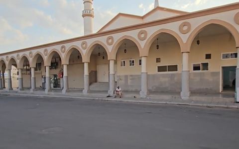 Masjid Al-Manaratain (Bani Dinar) — Médine